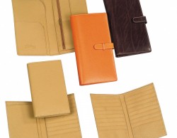 Travel set and credit card holder